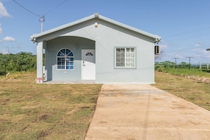 Bungalow, 2 Bedrooms, Patio, Ocean View | Property entrance