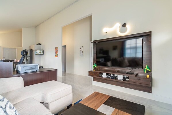Bungalow, 2 makuuhuonetta, patio, valtamerinäköala | Huoneen varustelu
