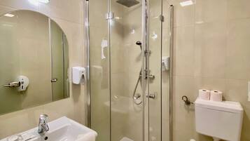 Chambre Double Standard | Salle de bain
