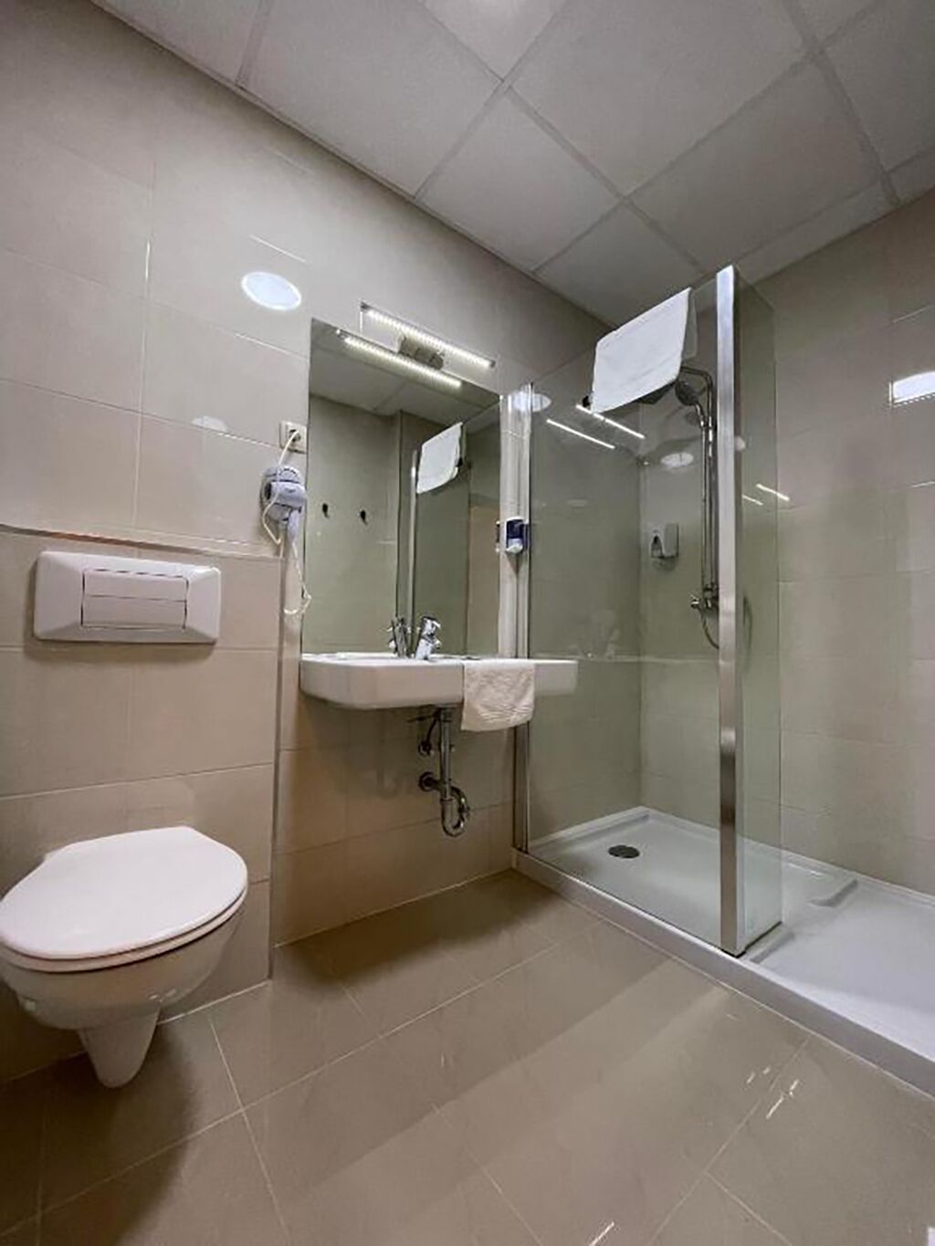 Photo - OPERA16 Guestrooms