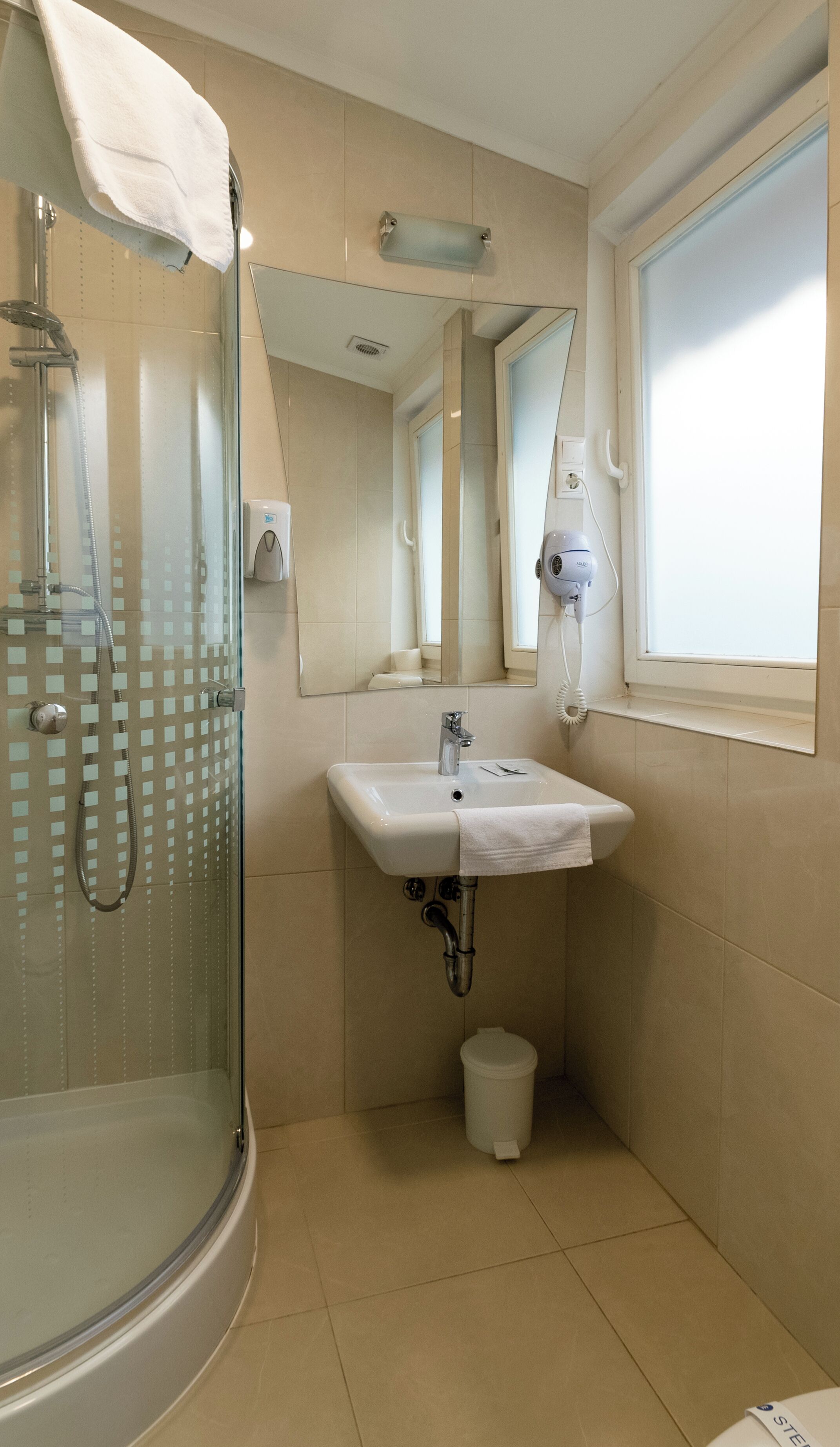 Photo - OPERA16 Guestrooms