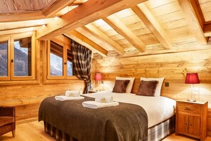 5 kamar tidur, Wi-Fi gratis, dan seprai linen
