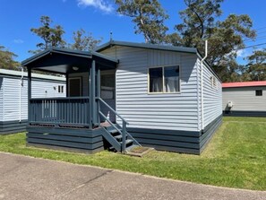 Superior 2 Bedroom Cabin - Sleeps 6 | Bed sheets