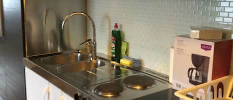 Apartment, 1 Queen Bed | Private kitchen | Fridge, microwave, stovetop, electric kettle