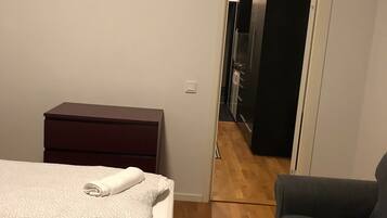 Apartment, 1 Queen Bed | 1 bedroom, free WiFi, bed sheets