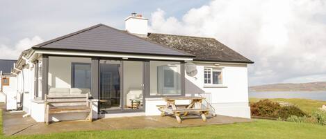 Cottage | Front of property