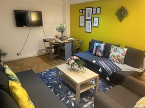 Apartment, Multiple Beds | Interior