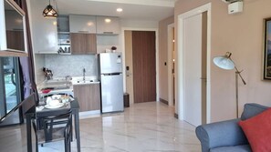 Apartment, 1 Bedroom, Accessible, Balcony | Private kitchen