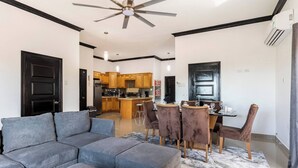 Unclassified image, 3 of 54, button - Luxury Living Modern & Contemporary Home With Brand New Pool in Manor Park (Kingston)