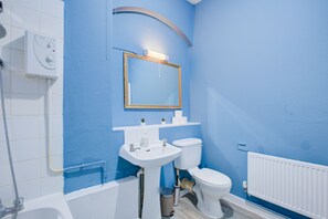 Apartment, 2 Queen Beds | Bathroom | Shower, towels - Inviting 2-bed Budget Apartments in Central London (London)