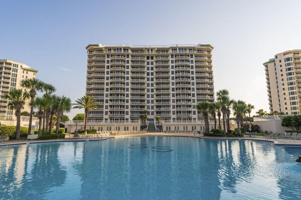 Outdoor pool - St Croix 901 by Bliss Beach Rentals (Destin)