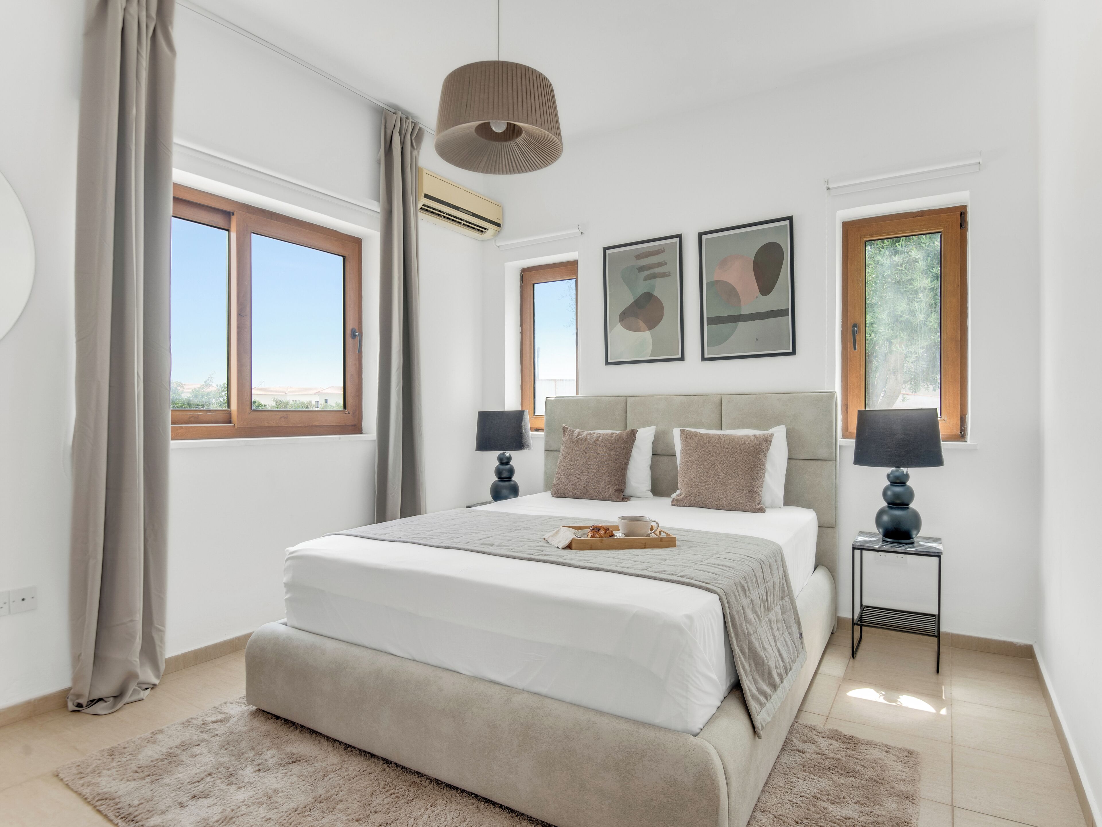 Sanders White Mountains - Adorable Villa With Pool