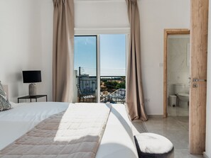 Villa, 3 habitaciones, balcón, vista a la alberca | 3 habitaciones 