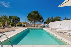 Seasonal outdoor pool