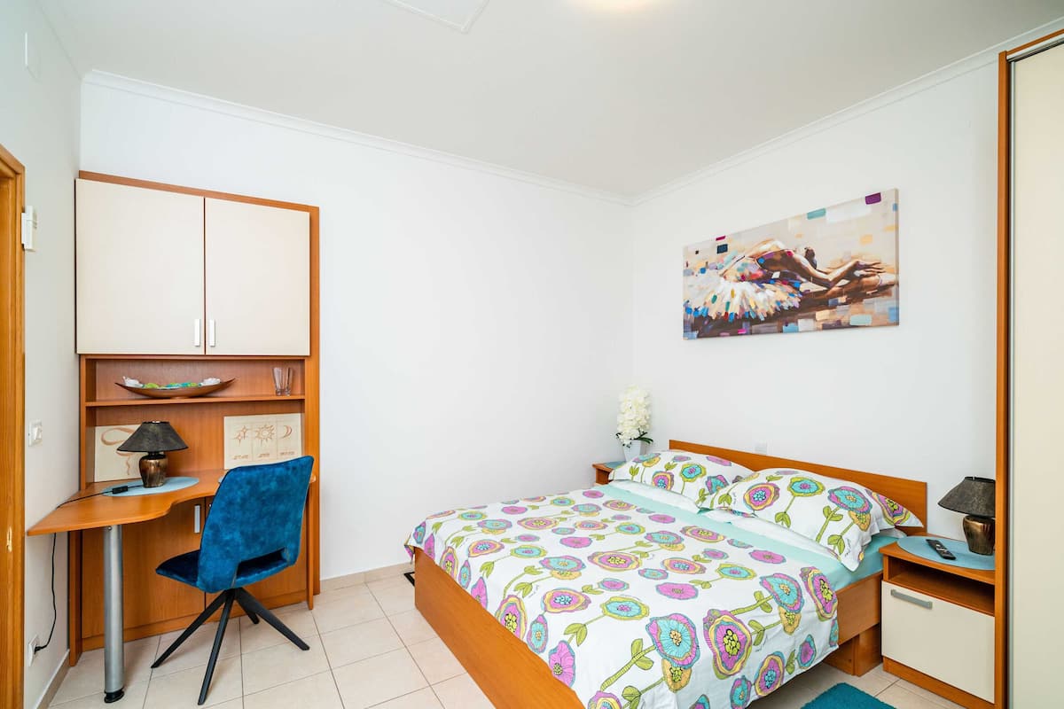 開放式客房 (Standard Studio with Terrace) | 3 間睡房、嬰兒床 (收費)