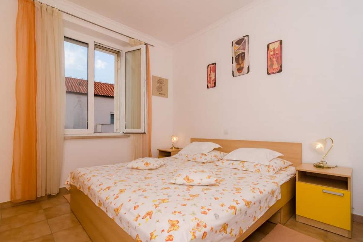 公寓 (One Bedroom Apartment with Terrace) | 3 間睡房、嬰兒床 (收費)