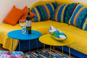 Leilighet (Standard One Bedroom Apartment with T) | Oppholdsrom | TV