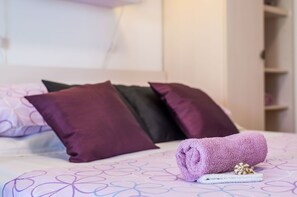 Phòng đôi (Double Room) | Tiện nghi, dịch vụ nơi lưu trú
