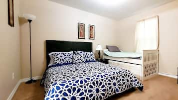 2 chambres, fer et planche à repasser, Wi-Fi, draps fournis