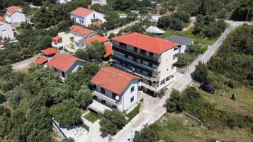 Apartment (Two-Bedroom Apartment) | Property amenity