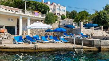 Apartment (Two Bedroom Suite with Patio and Sea ) | Beach