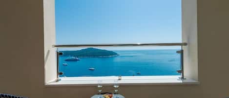 Apartment (One-Bedroom Apartment with Balcony an) | Balcony
