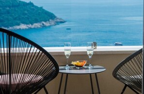 Apartment (One-Bedroom Apartment with Balcony an) | Blick von der Unterkunft