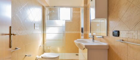 Villa | Bathroom