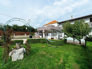 Maison (Four Bedroom Holiday Home with Swimmi) | Extérieur