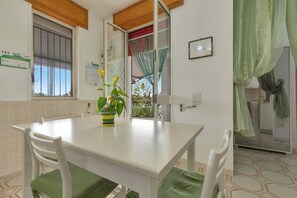 Dining - 2338 Bilo Imma B by Barbarhouse (Porto Cesareo)