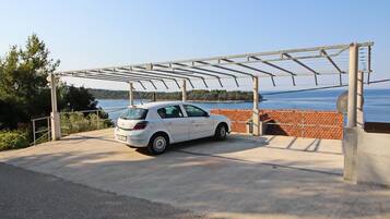 موقف سيارات