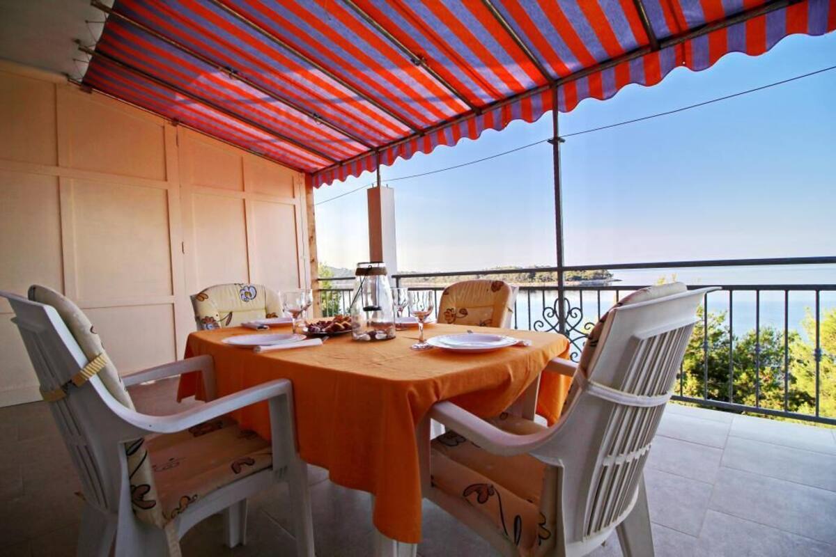 Apartment (Two Bedroom Apartment with Sea View) | Terrace/patio