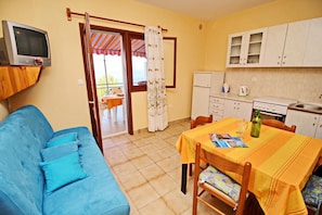 Lägenhet (Two Bedroom Apartment with Sea View) | Interiör