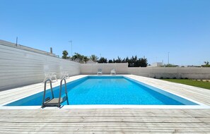 Alberca al aire libre por temporada 