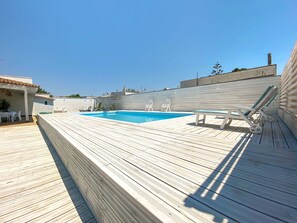 Alberca al aire libre por temporada 