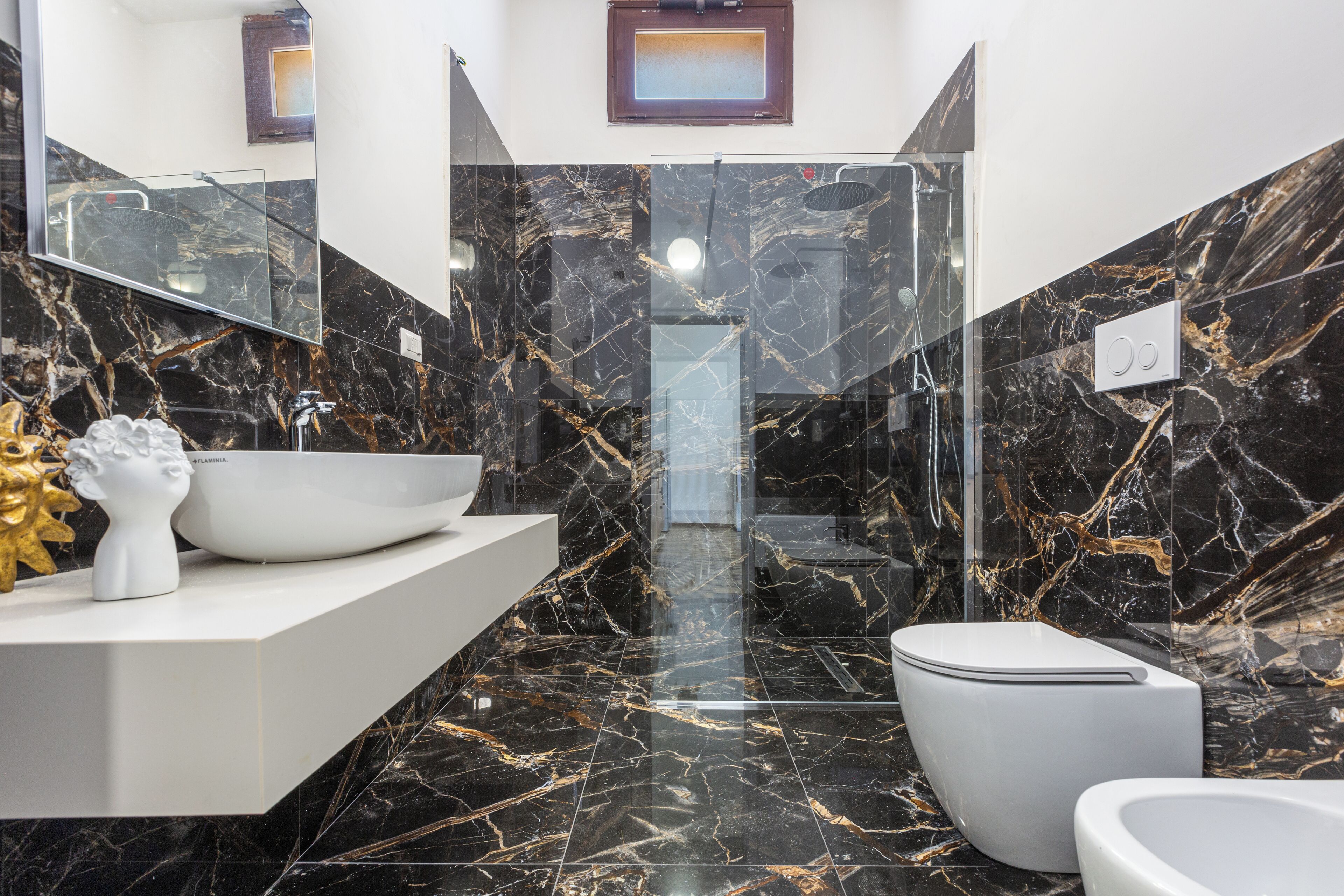 Villa | Badezimmer