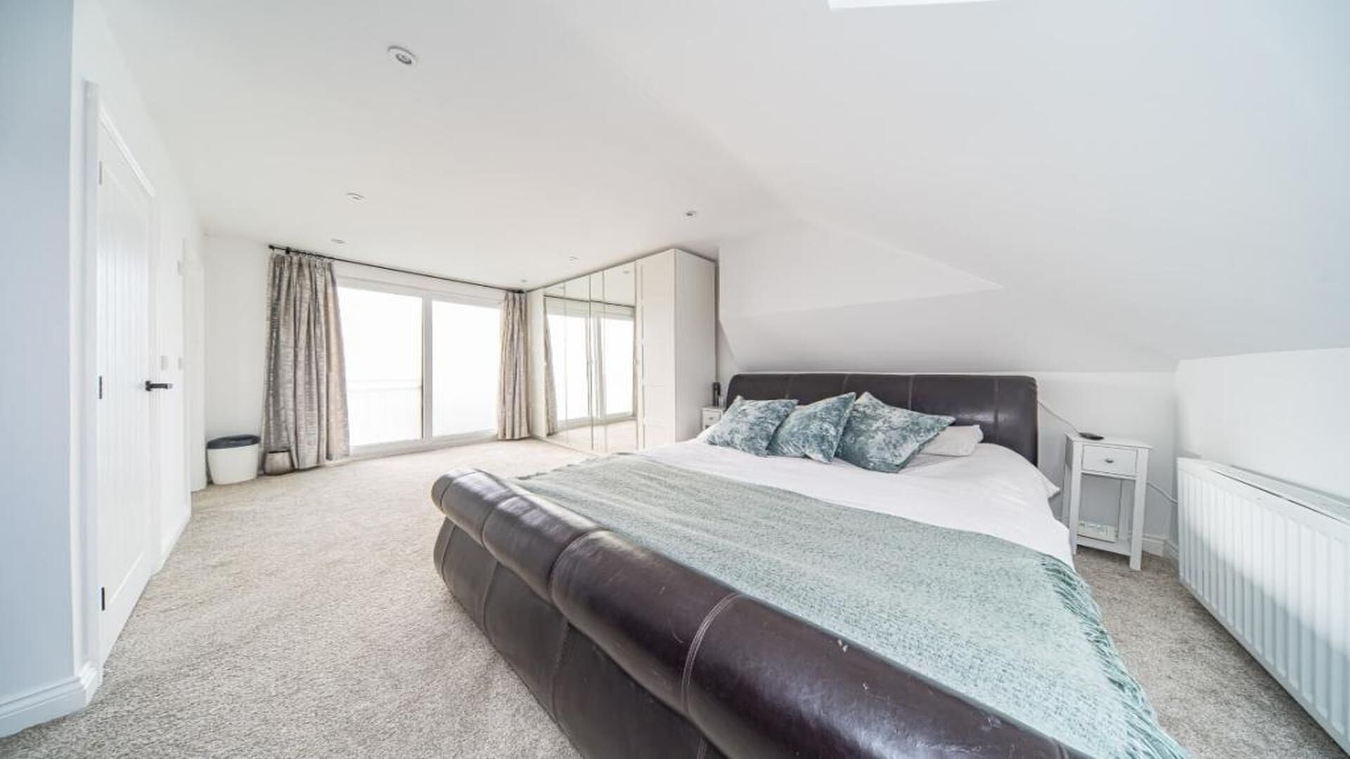 House, Multiple Beds | 6 bedrooms, free WiFi, bed sheets