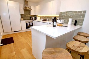 Apartment, Smoking - Queens Stone in West Sussex (Worthing)