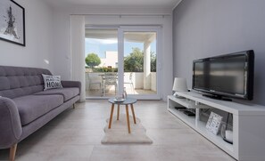 Villa, 4 Schlafzimmer, eigener Pool, Bergblick | Wohnzimmer