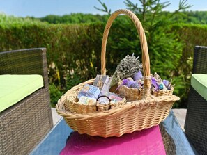 House (Three Bedroom Holiday Home with Hot T) | Property amenity