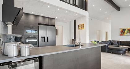 Gorgeous home in Tarm with WiFi