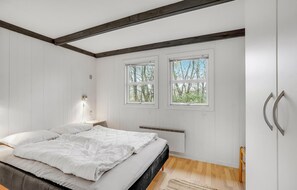 2 bedrooms, free WiFi