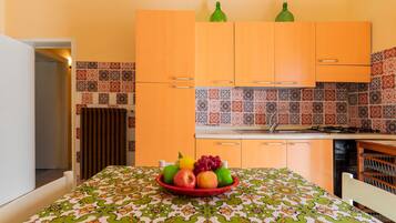 Basic Apartment | Private kitchen