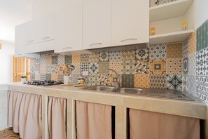 Departamento básico | Cocina privada