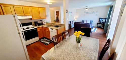 ENTIRE Place 2 Bed 2 Bath. Everything You Need for a Hassle-Free Stay in Biloxi.