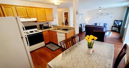 ENTIRE Place 2 Bed 2 Bath. Everything You Need for a Hassle-Free Stay in Biloxi.