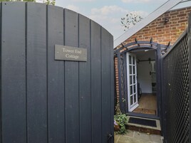 Cottage | Exterior