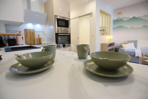 Fridge, microwave, oven, dishwasher - White dream (Annecy)