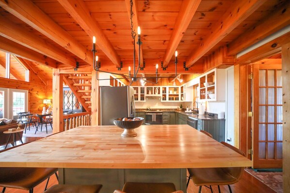 تناول الطعام