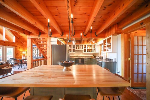 Luxury, Curated Lakefront Cabin with New Hot Tub. Near Breweries and Vineyards!